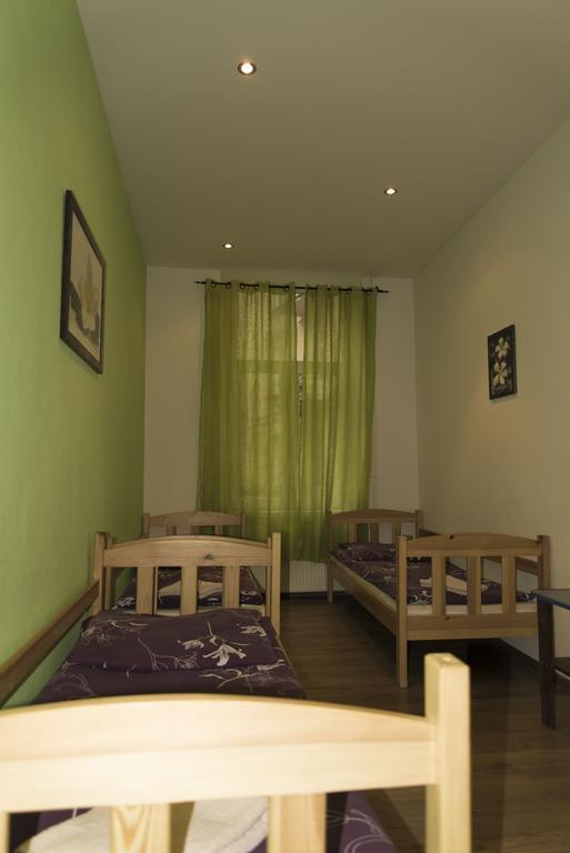 Hostel Yellow Krasków Rom bilde