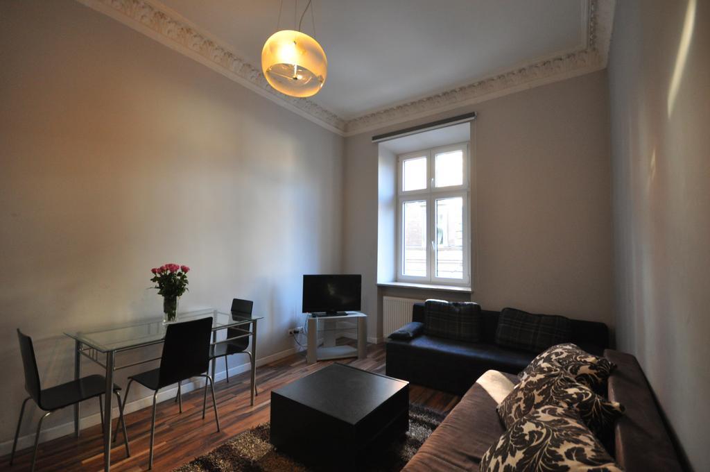 Hostel Yellow Krasków Rom bilde